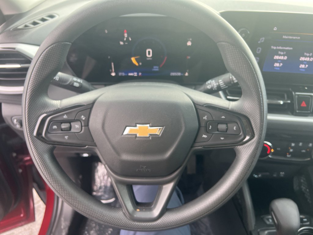 Used 2025 Chevrolet TrailBlazer LT image 11