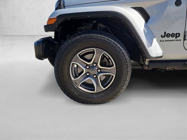 Used 2022 Jeep Gladiator Sport image 20