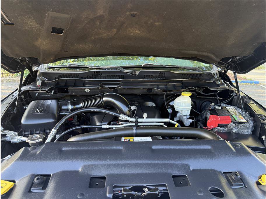 Used 2018 RAM 1500 SLT AWD/4WD image 14