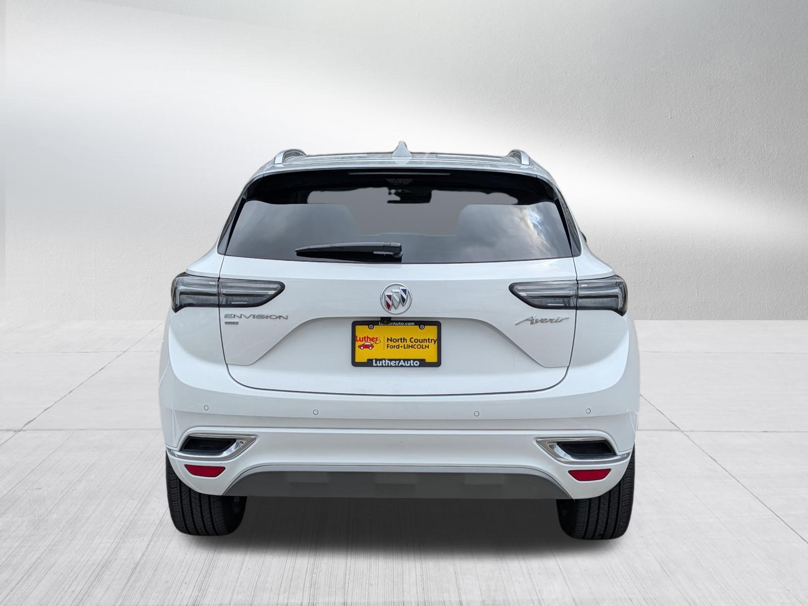 Used 2022 Buick Envision Avenir w/ Technology Package II AWD/4WD image 6