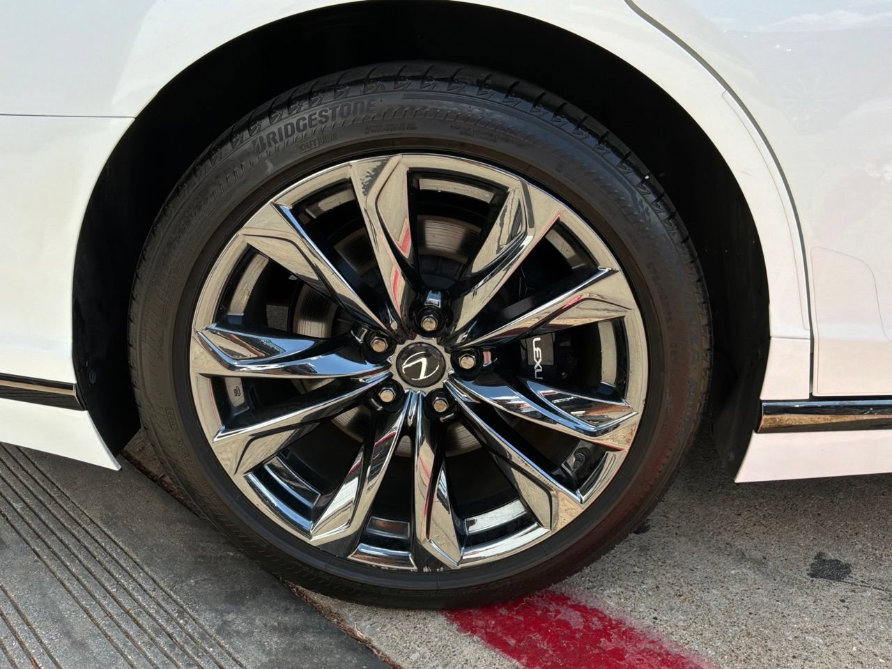 Used 2023 Lexus LS 500 F Sport w/ Cold Weather Package (CK) RWD image 9
