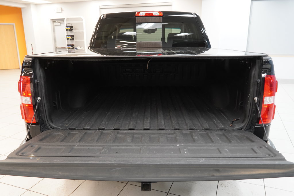 Used 2015 GMC Sierra 1500 Denali w/ Driver Alert Package AWD/4WD image 12