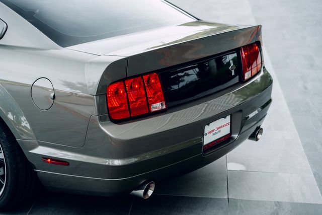 Used 2005 Ford Mustang GT RWD image 14