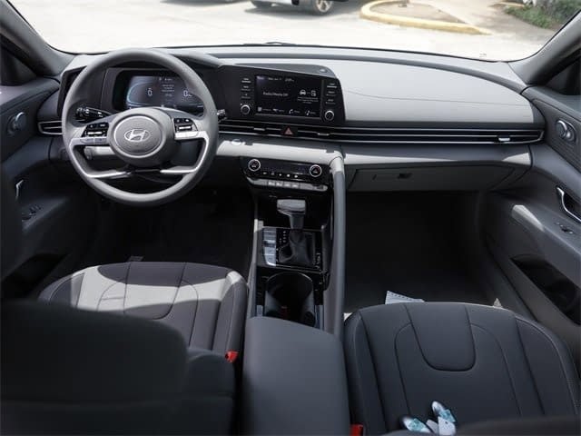 Certified 2025 Hyundai Elantra Blue image 20