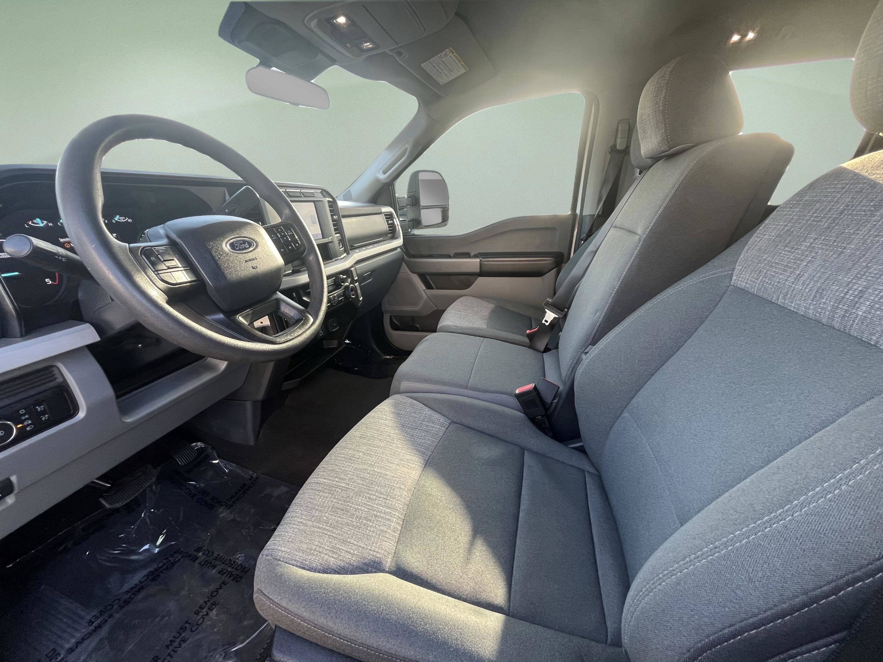 Used 2024 Ford F250 XLT image 27