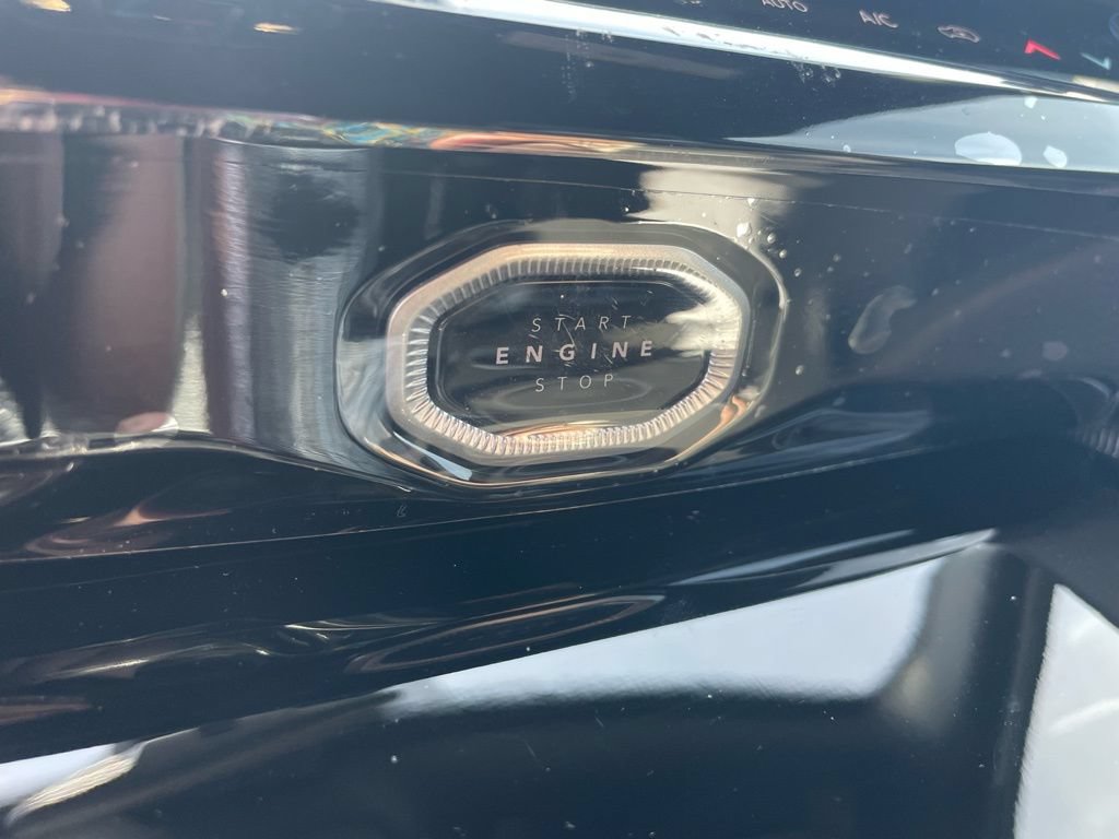 New 2026 Jeep Grand Cherokee Altitude AWD/4WD image 8