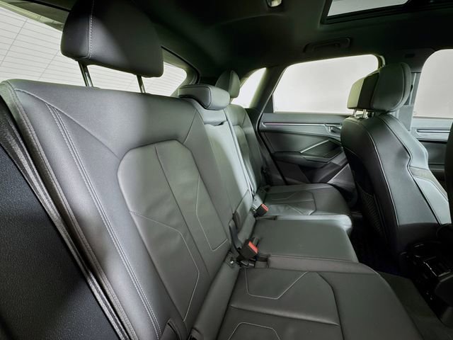 Used 2023 Audi Q3 2.0T Premium Plus image 29