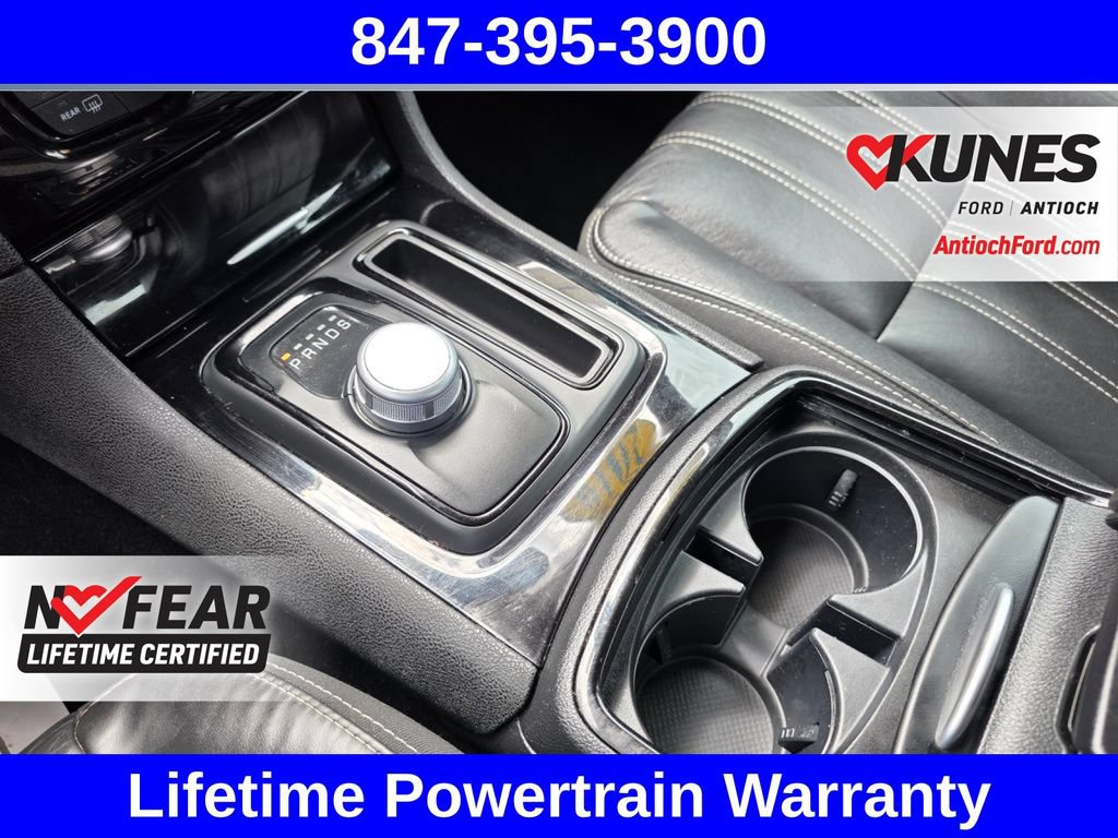 Used 2019 Chrysler 300 S AWD/4WD image 42