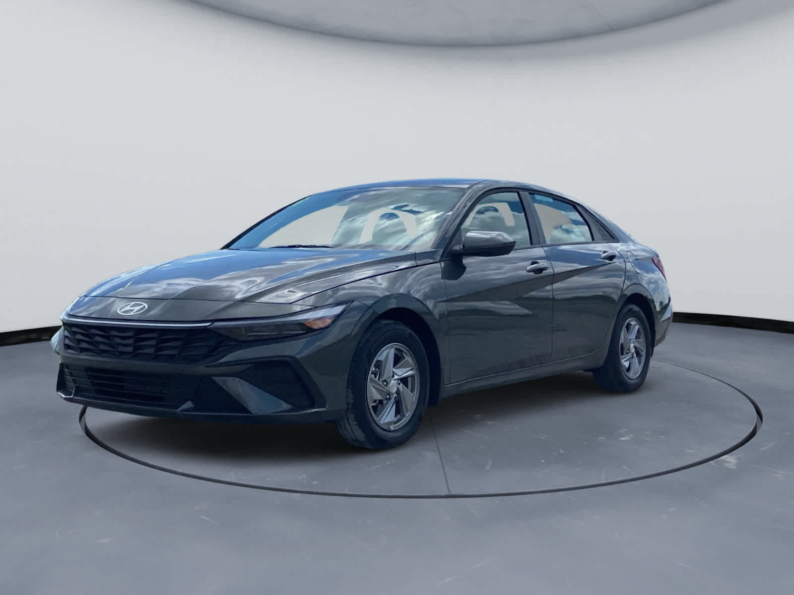 Used 2026 Hyundai Elantra SE FWD image 11