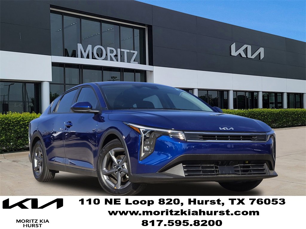 New 2025 Kia K4 LXS