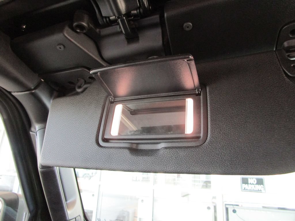 Used 2022 Jeep Wrangler Unlimited Sahara AWD/4WD image 44