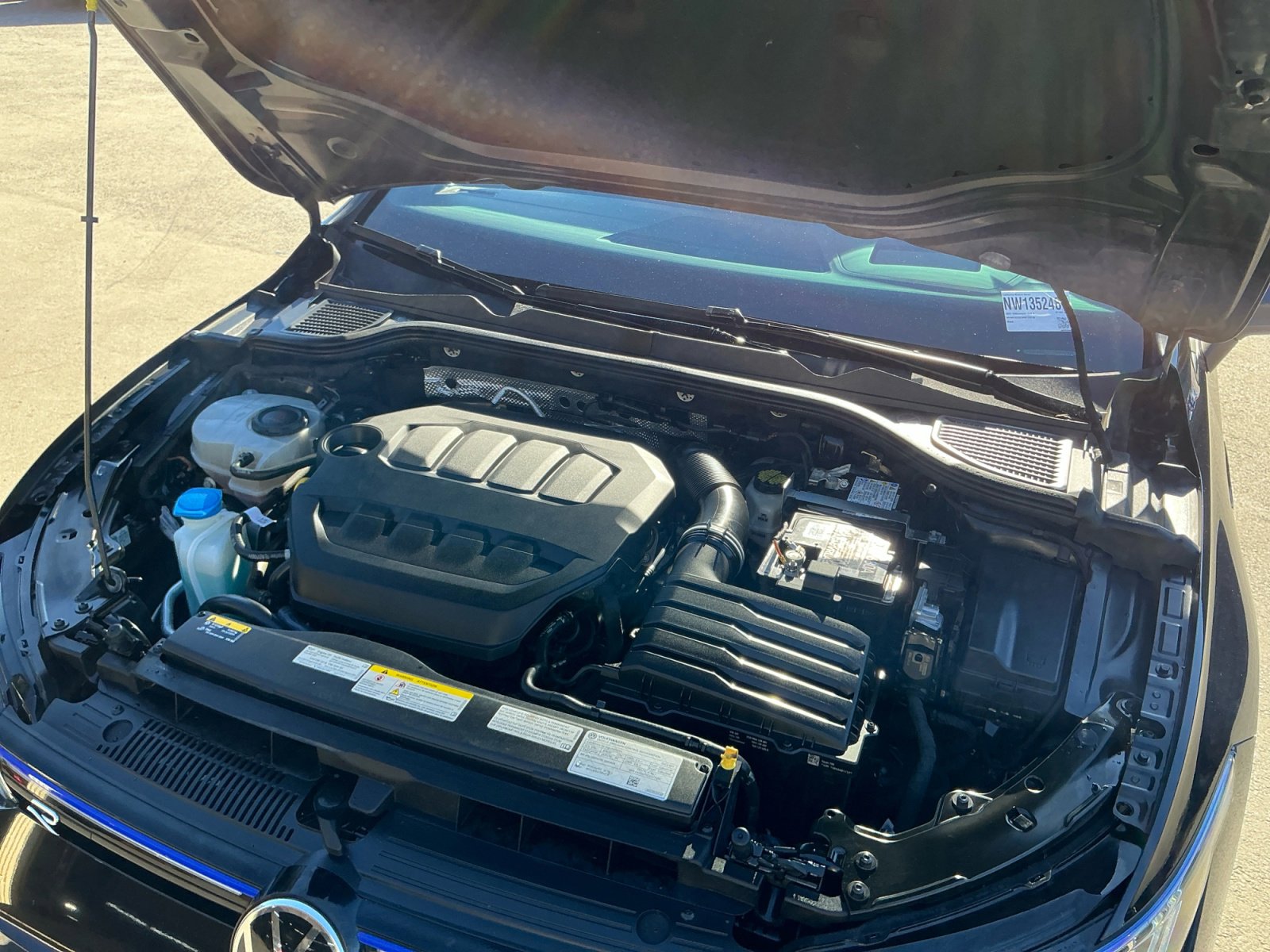 Used 2022 Volkswagen Golf R image 18