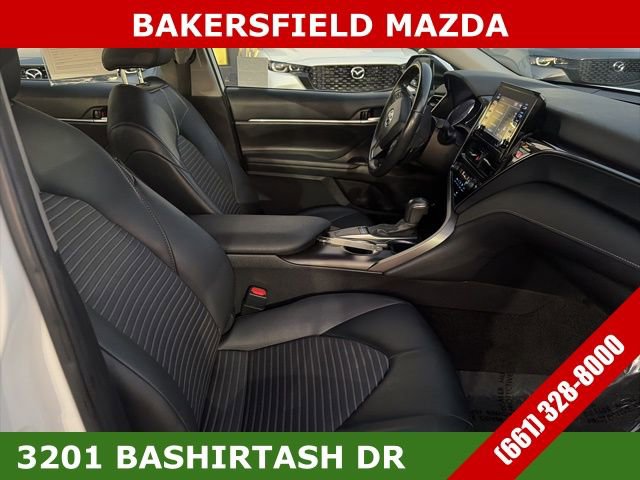 Used 2024 Toyota Camry SE image 17