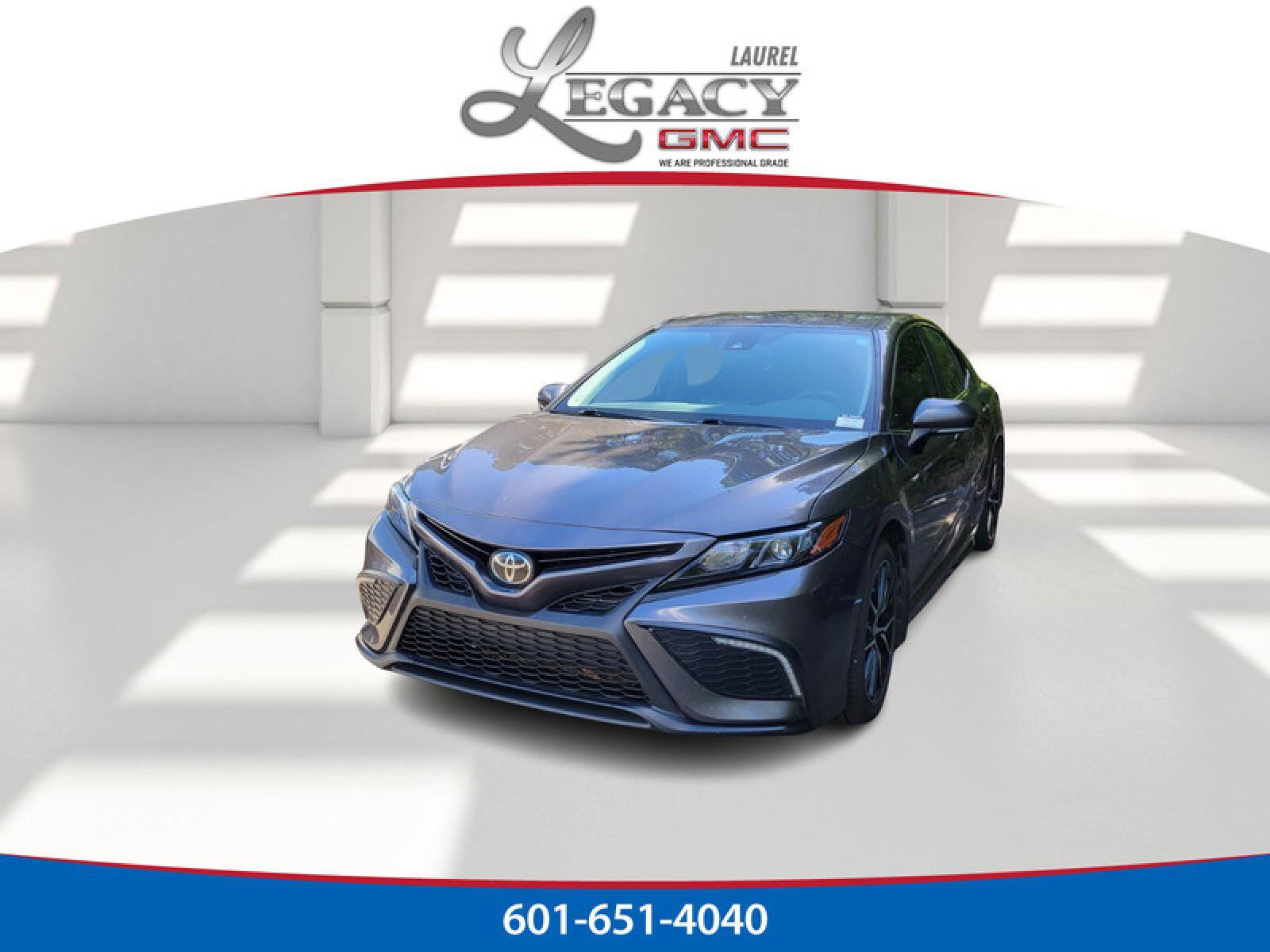 Used 2022 Toyota Camry SE