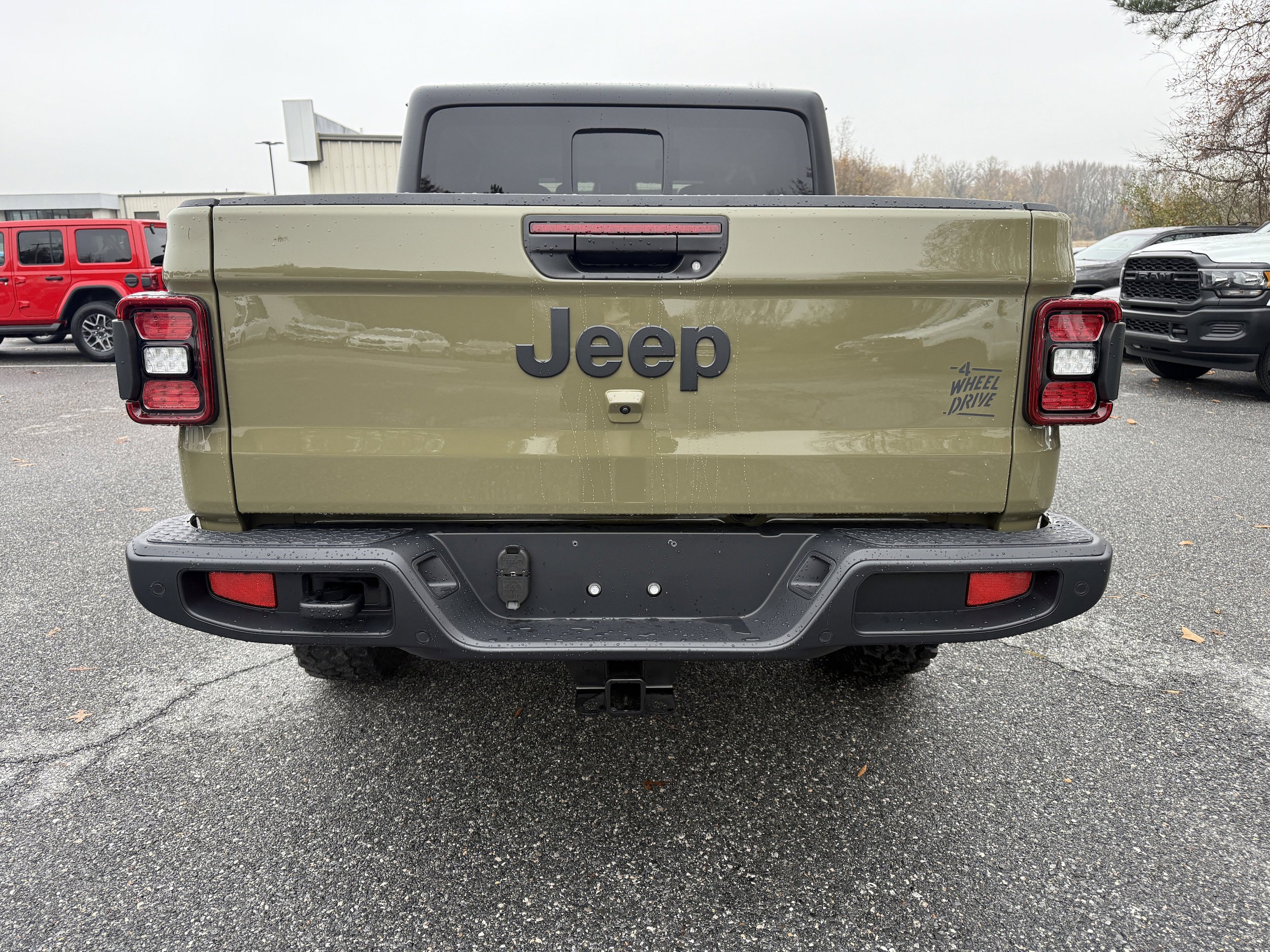 New 2026 Jeep Gladiator Sport AWD/4WD image 6