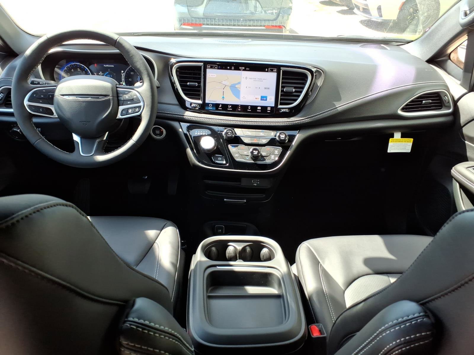 New 2027 Chrysler Pacifica Select AWD/4WD image 8