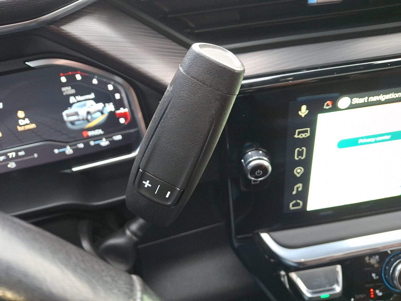 Used 2024 GMC Sierra 3500 Denali Ultimate AWD/4WD image 15