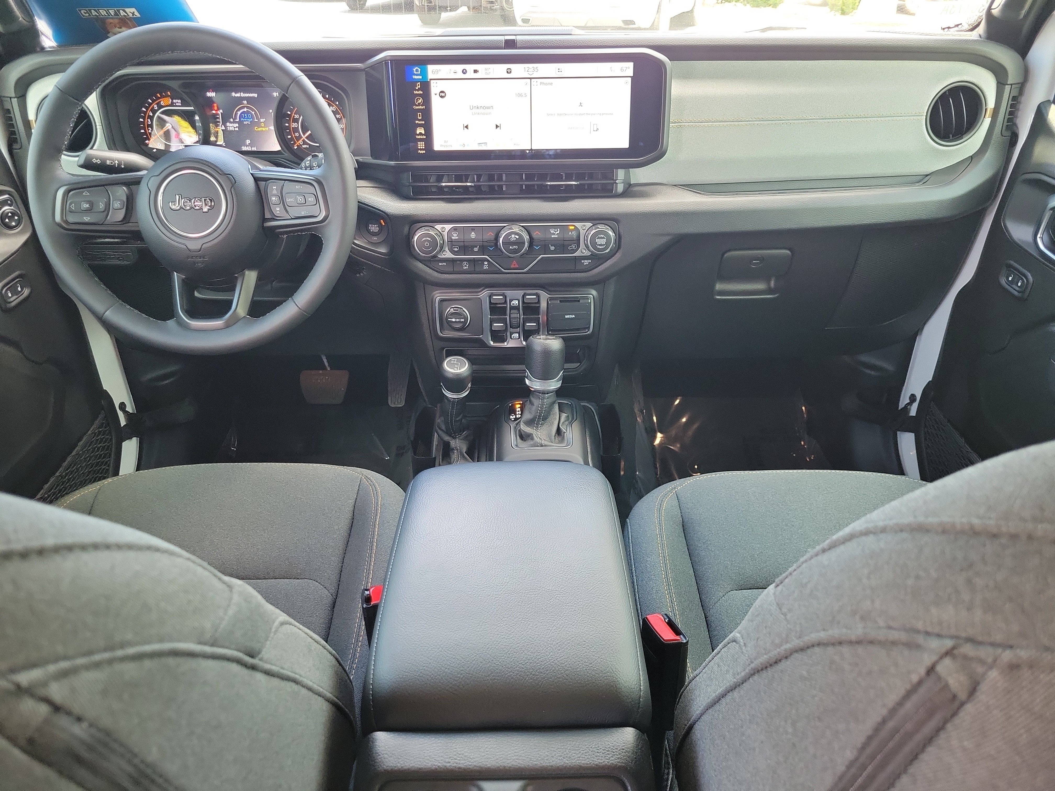 Used 2025 Jeep Wrangler Unlimited Sport AWD/4WD image 12