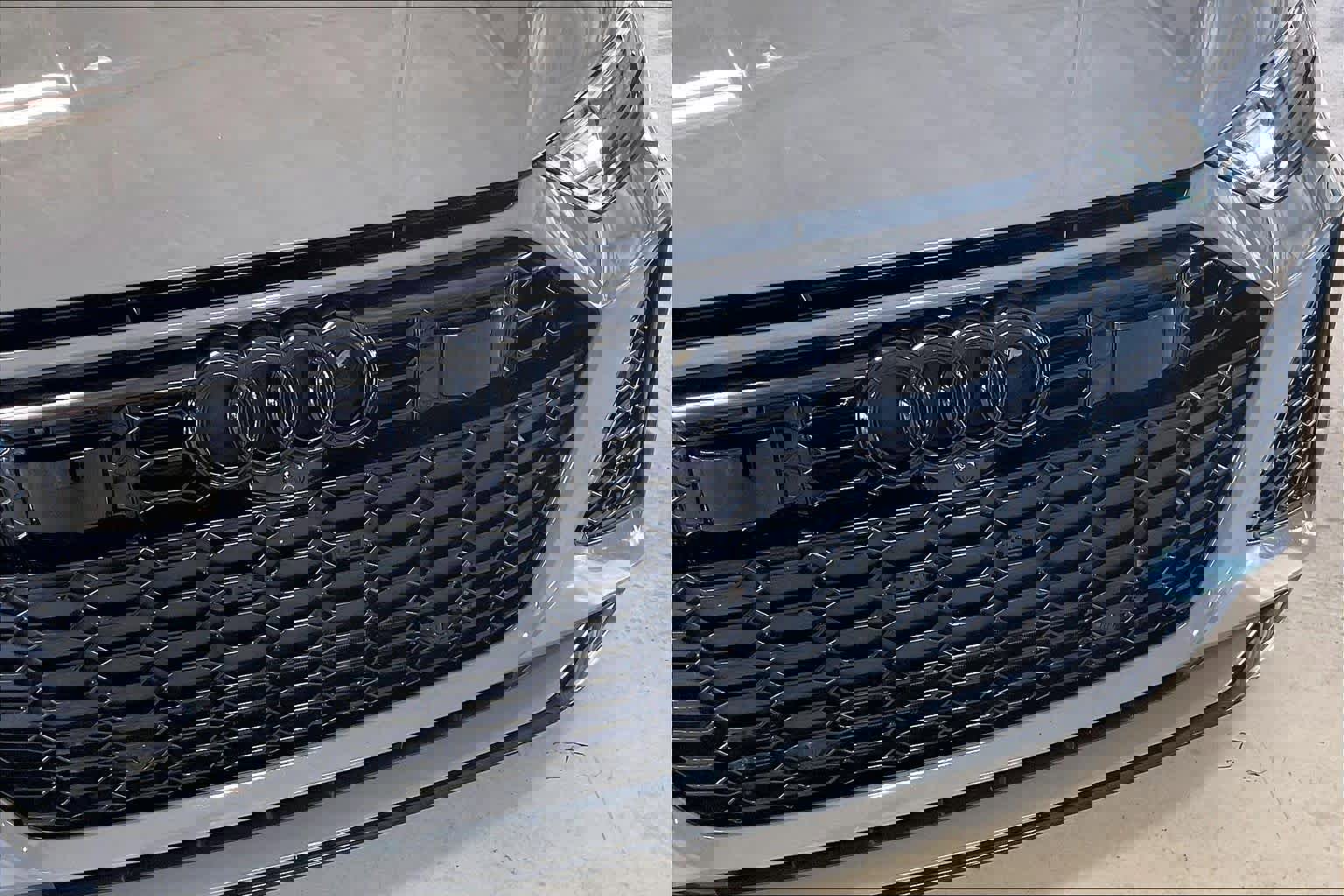 Used 2024 Audi RS 7 Performance w/ Black Optic Package image 30