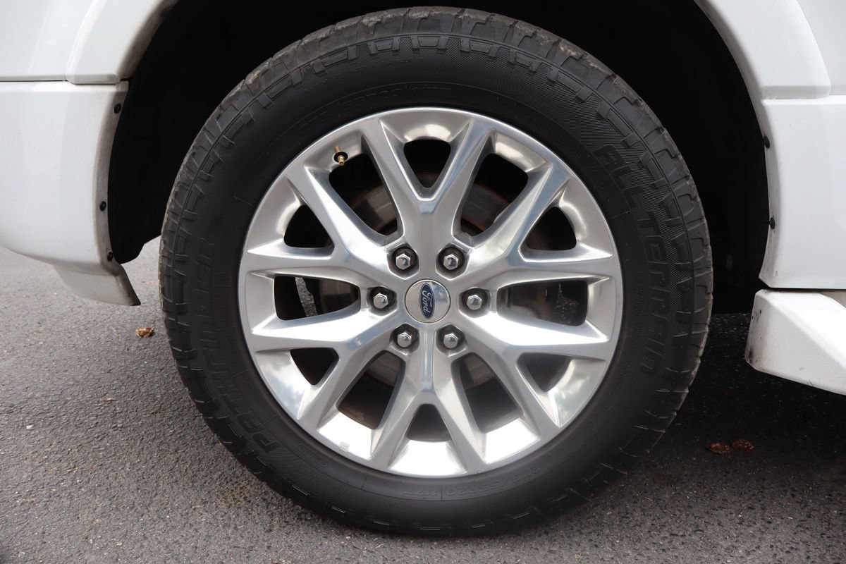 Used 2017 Ford Expedition EL Limited AWD/4WD image 43