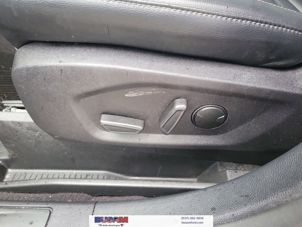 Used 2022 Ford Edge SEL w/ Convenience Package image 16