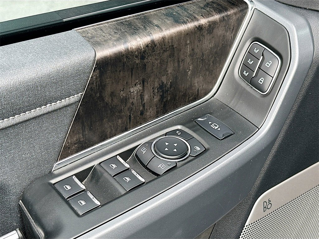 Used 2024 Ford F250 Lariat w/ Lariat Ultimate Package image 18