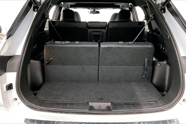 Used 2024 Mitsubishi Outlander SEL Black Edition image 38