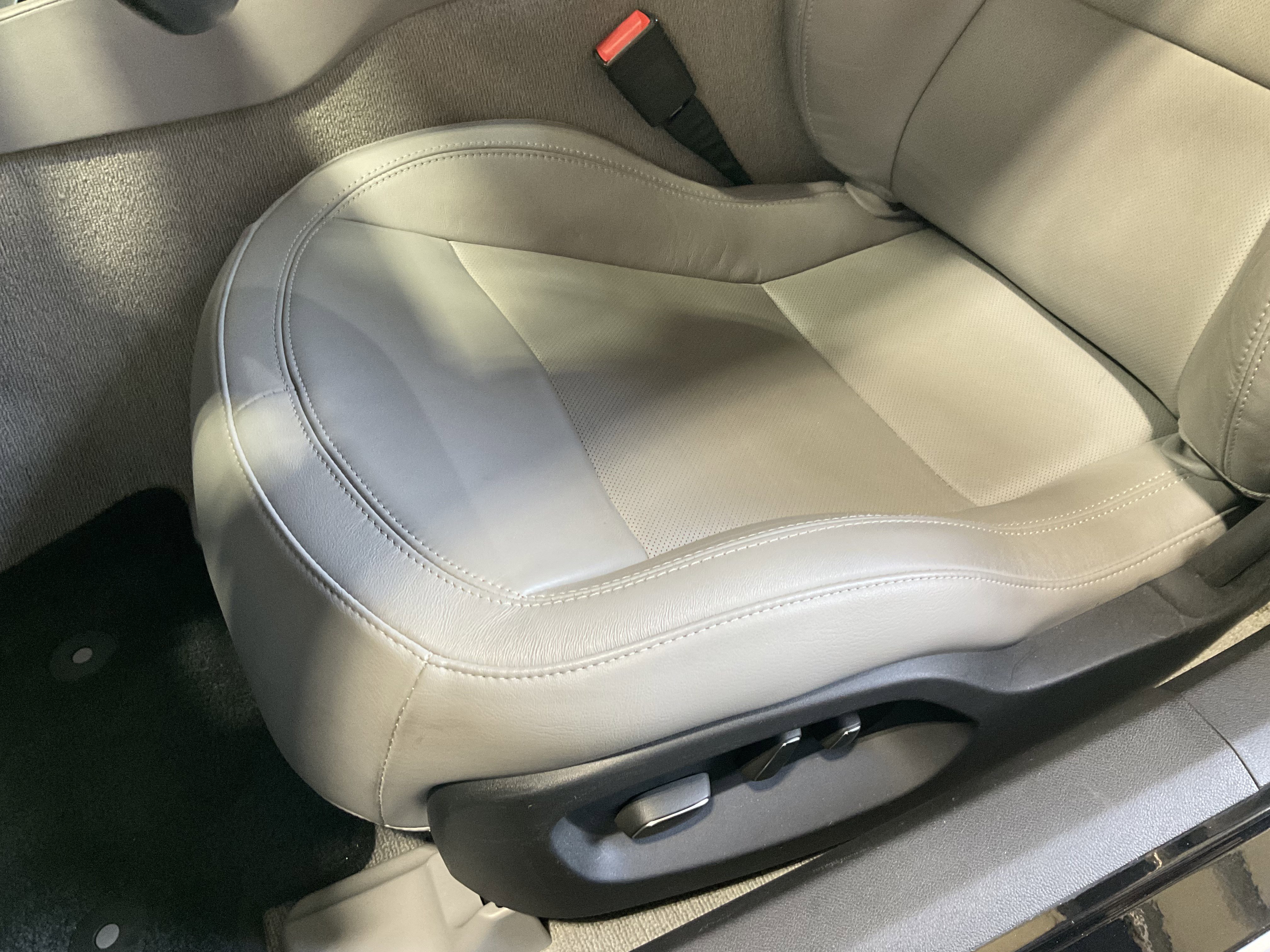 Used 2016 Chevrolet Corvette Stingray Coupe w/ 2LT Preferred Equipment Group image 36