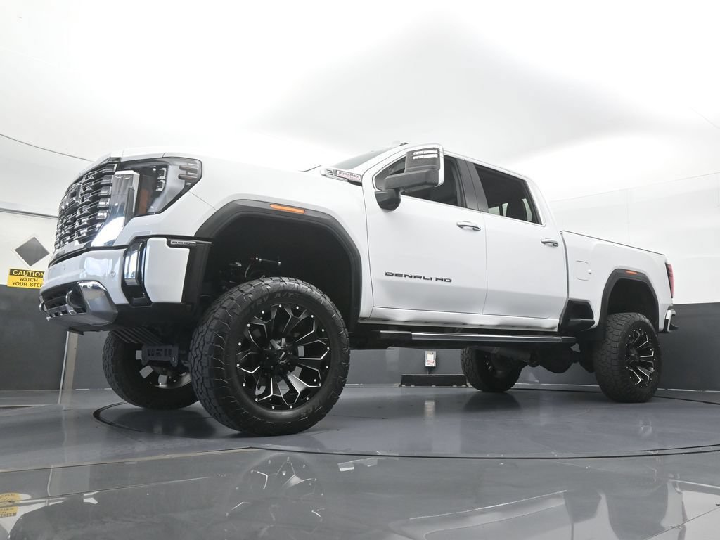 Used 2024 GMC Sierra 2500 Denali w/ Denali Reserve Package AWD/4WD image 71