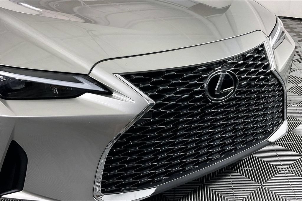 Used 2022 Lexus IS 300 w/ Accessory Package RWD image 34