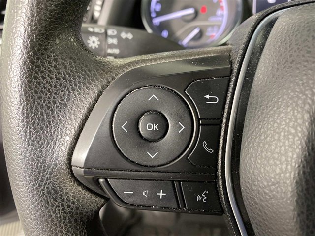 Used 2018 Toyota Camry LE image 17