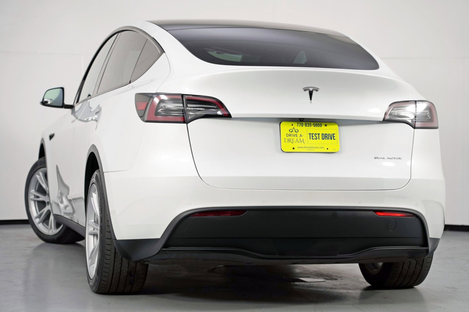 Used 2020 Tesla Model Y Long Range image 6