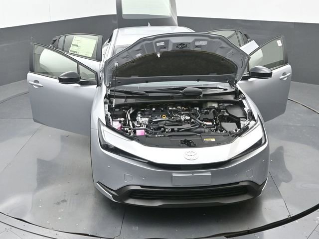 New 2026 Toyota Prius LE image 32