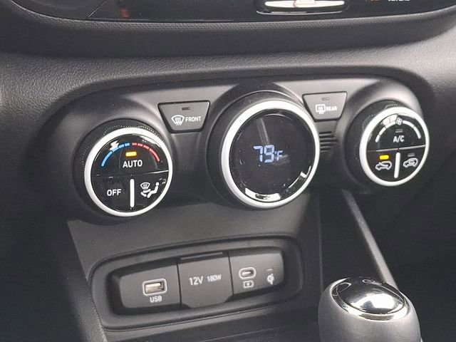 Certified 2026 Hyundai Venue SEL FWD image 15