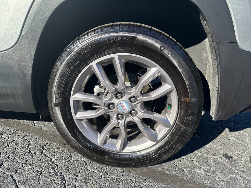 Certified 2024 GMC Terrain SLT image 20