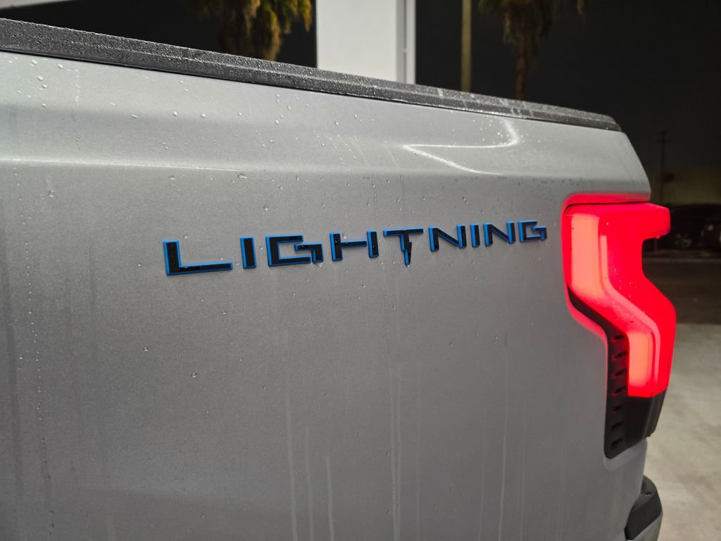 Used 2022 Ford F150 Lightning Lariat w/ Equipment Group 511A High image 18