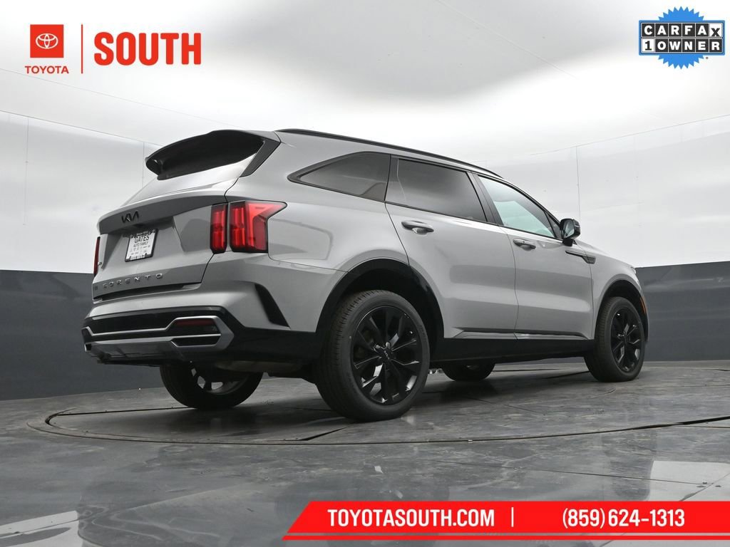 Used 2022 Kia Sorento SX image 45
