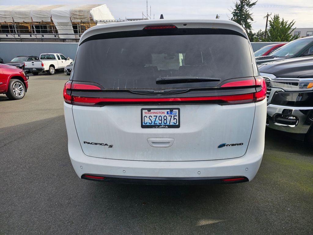 Used 2023 Chrysler Pacifica Limited w/ S Appearance Package image 7