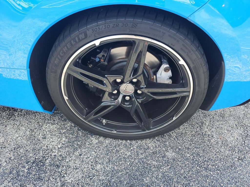 Used 2022 Chevrolet Corvette Stingray Premium Conv w/ Z51 Performance Package RWD image 12