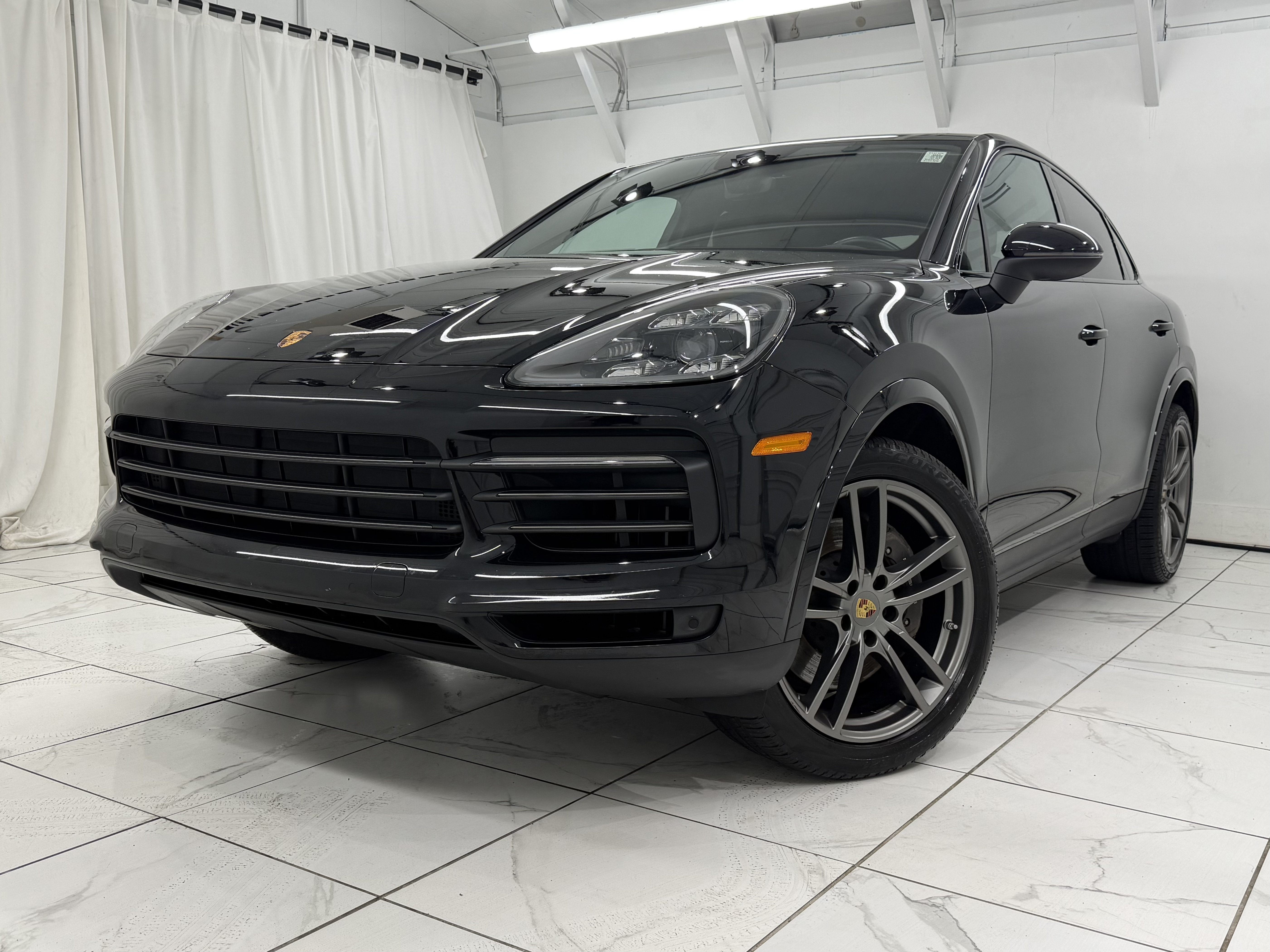 Certified 2022 Porsche Cayenne Platinum Edition AWD/4WD image 8