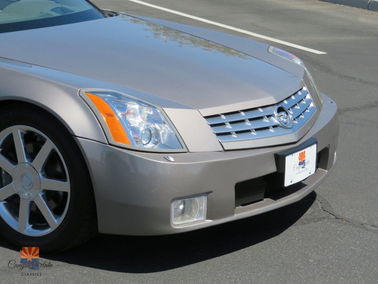 Used 2004 Cadillac XLR RWD image 31