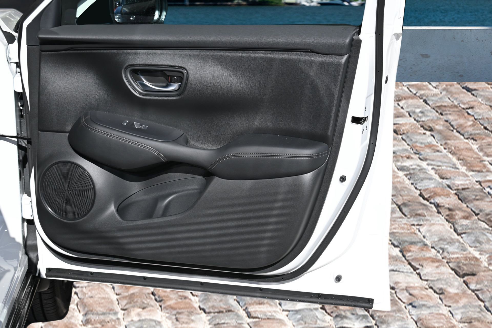 New 2026 Honda HR-V EX-L image 12