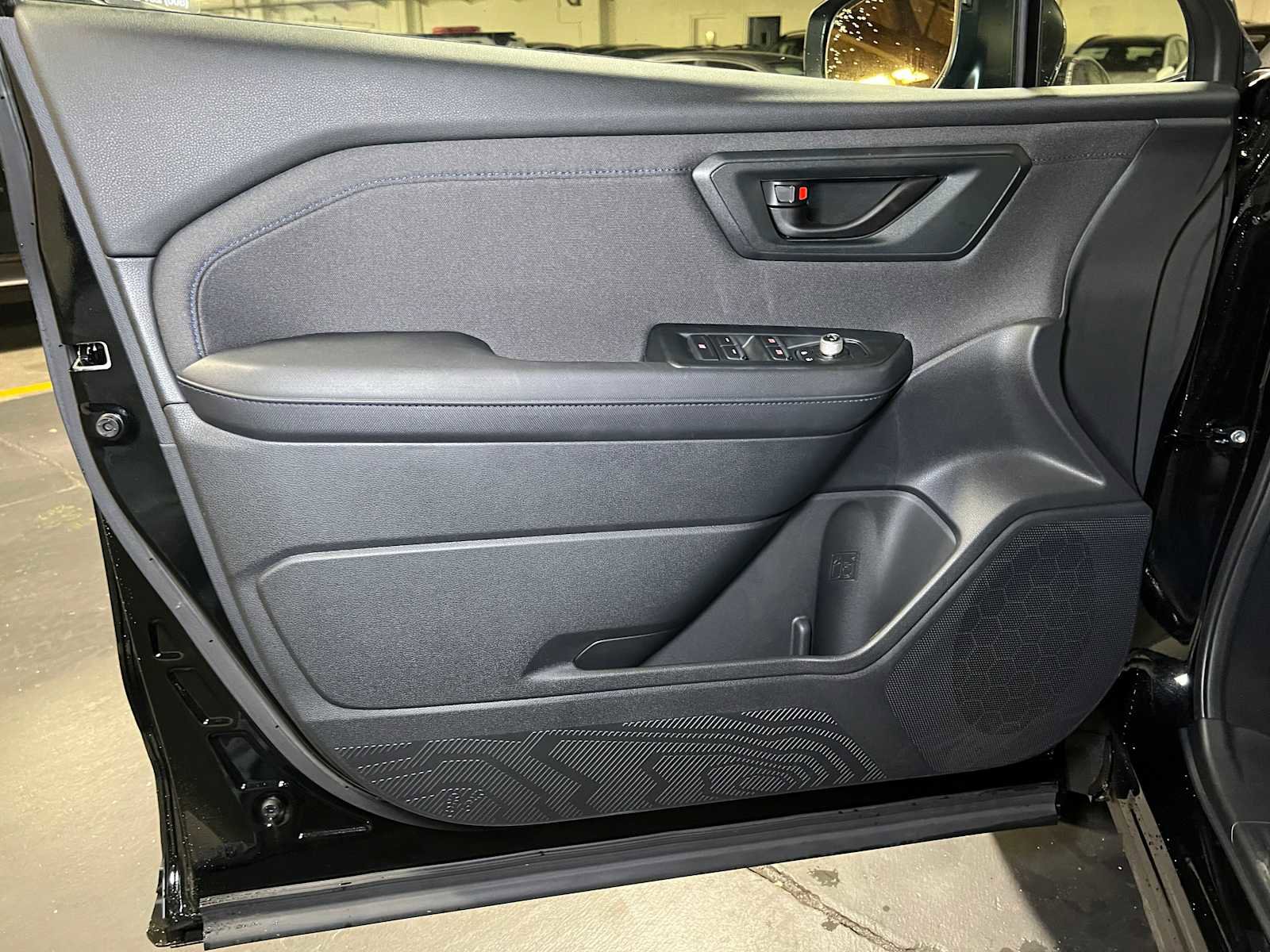 Used 2025 Subaru Forester Premium image 20