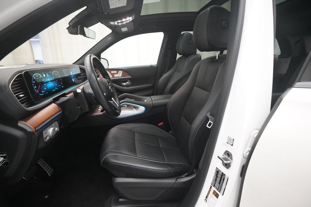 Used 2022 Mercedes-Benz GLS 450 4MATIC image 7
