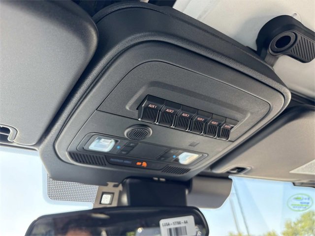 New 2025 Ford Bronco Badlands image 30