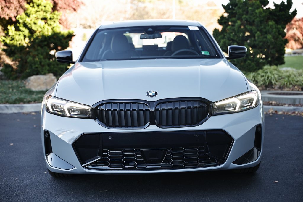 New 2026 BMW 330i Sedan w/ M Sport Package image 13