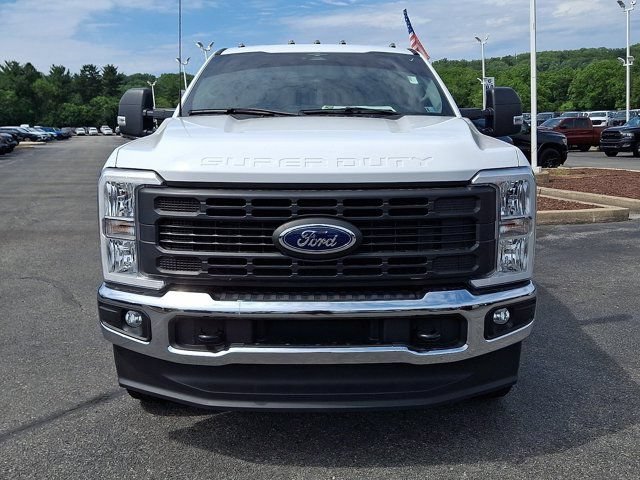 Used 2023 Ford F250 XL w/ FX4 Off-Road Package AWD/4WD image 2