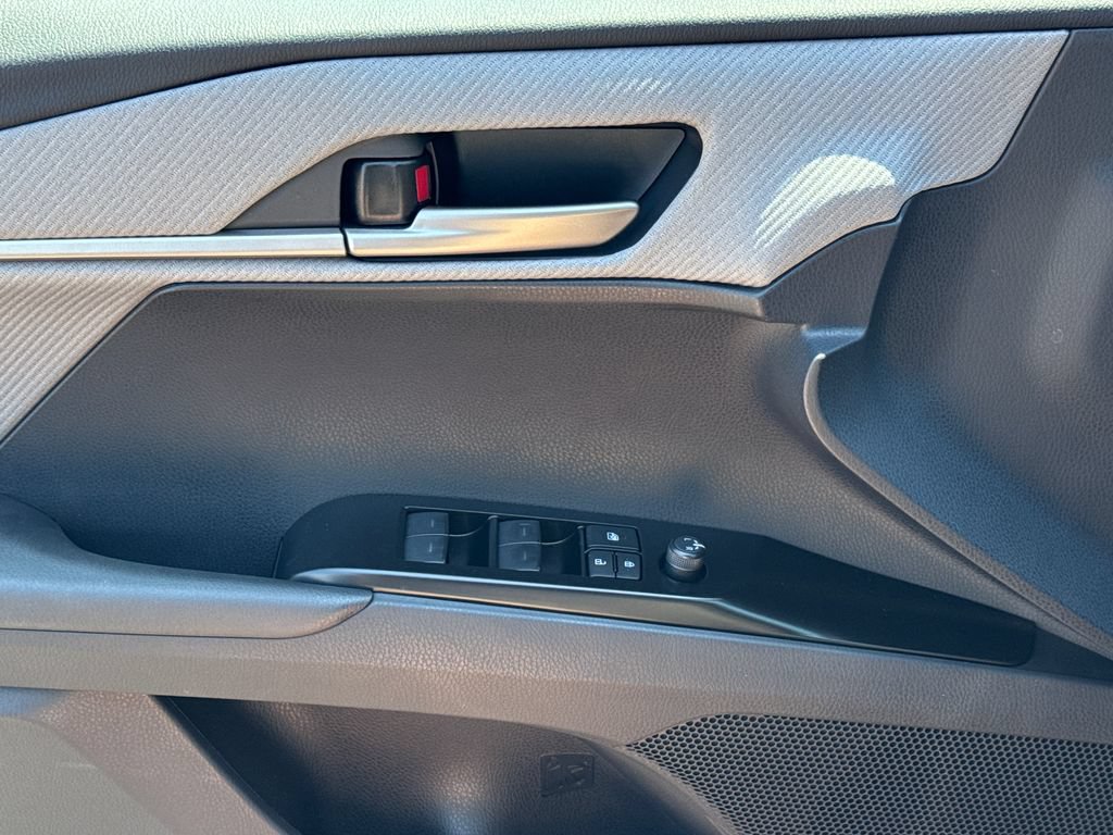 New 2026 Toyota Camry SE AWD/4WD image 32