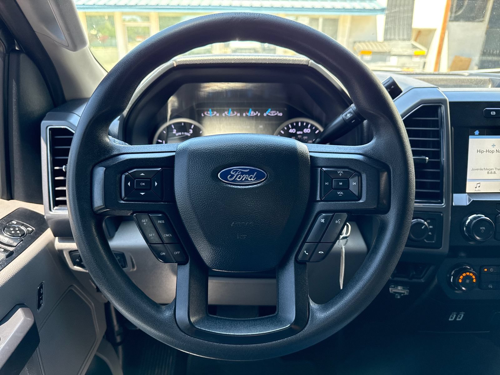 Used 2019 Ford F250 XLT w/ Snow Plow Prep Package AWD/4WD image 14