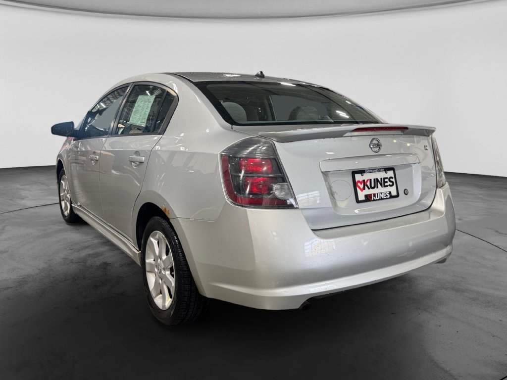 Used 2011 Nissan Sentra 2.0 SR FWD image 6